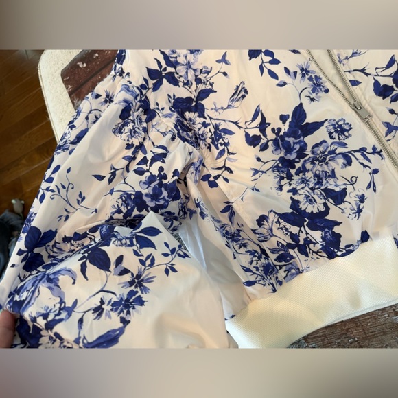 Anthropologie Blue and White Jacket with Floral Design - Picture 4 of 6